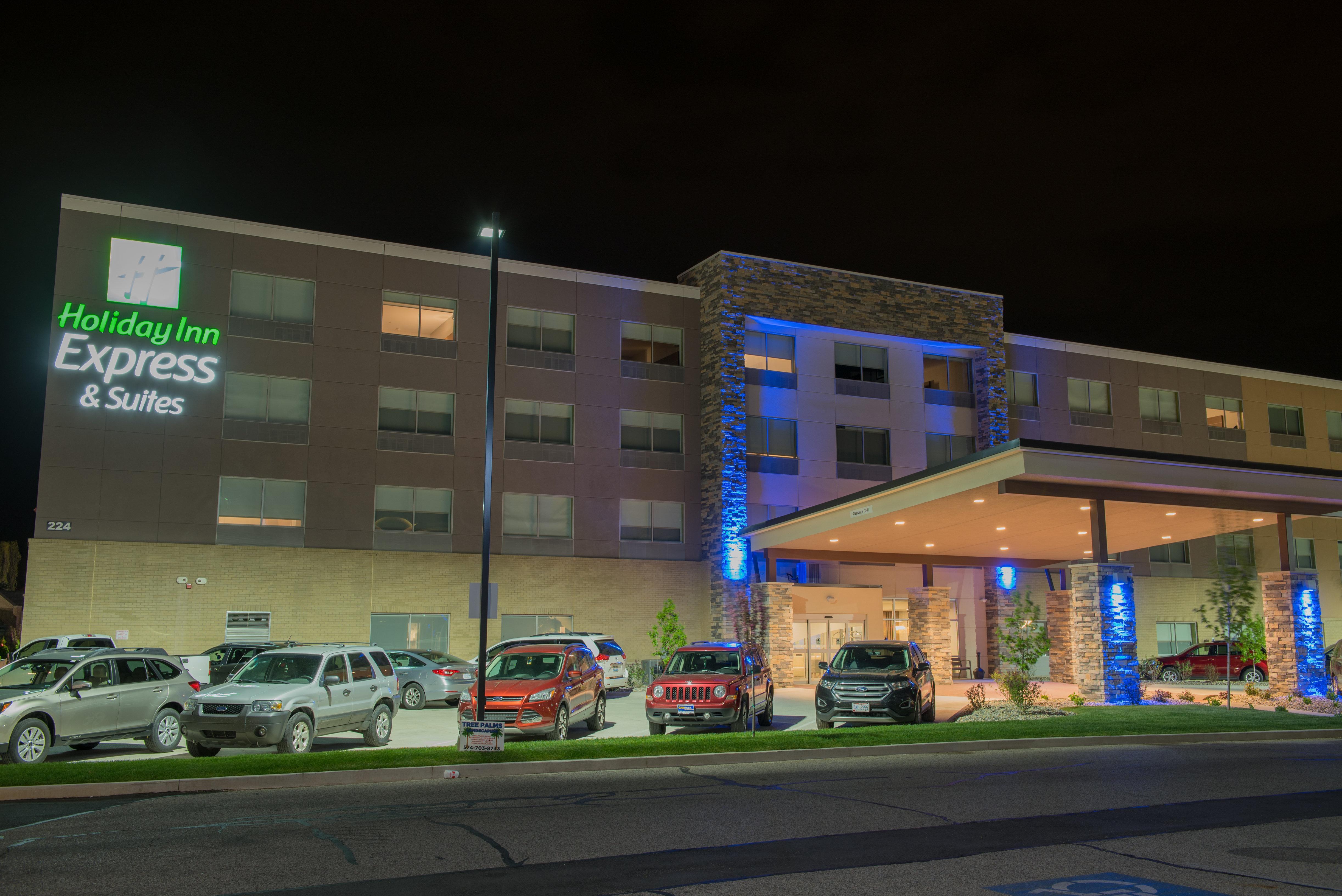 Holiday Inn Express & Suites - Fort Wayne North By Ihg Sunnybrook Acres Екстер'єр фото